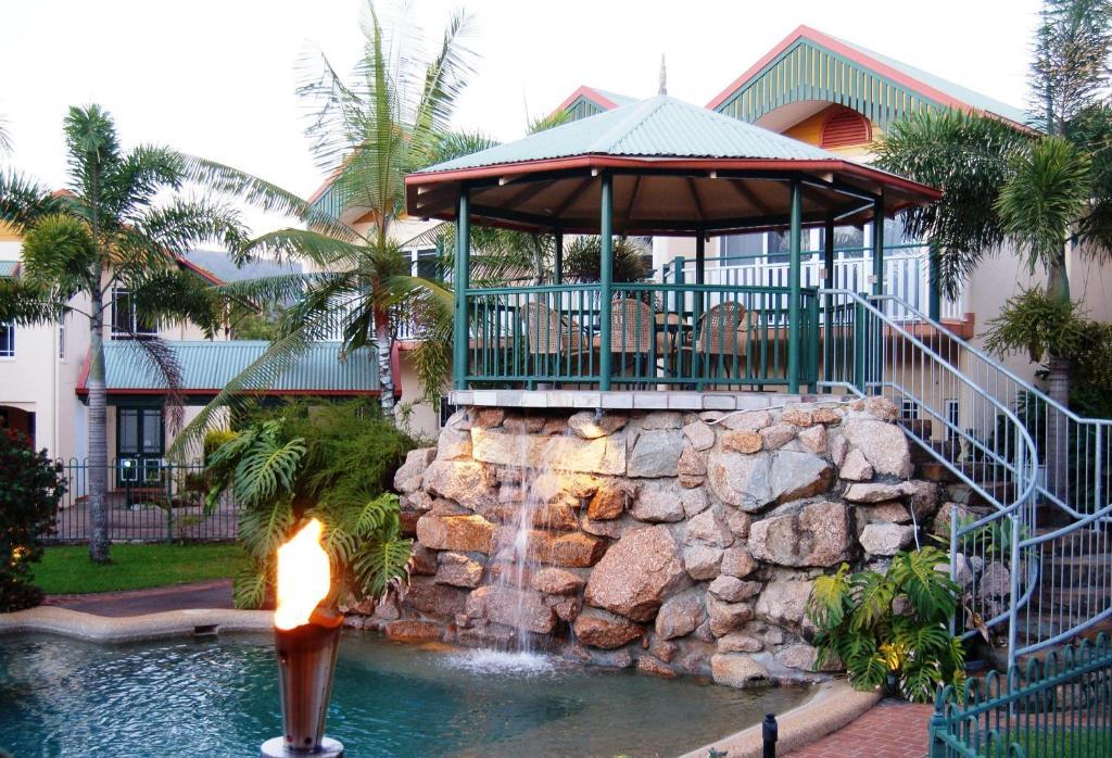 Tinaroo Lake Resort Eksteriør bilde